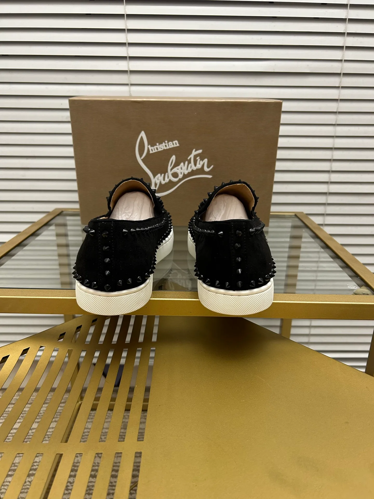 (Customized model) Ex-factory price is 460. christian louboutin (CL red sole shoes) counter series, casual sneakers for couples 📢 📢 📢 Exclusive hot style release 🎈🎈💪 Movable latex feet 👻 Finished outsole line [Proud] 😝Female 35-40# Male 38#-46, global supply😝 [Top version]: Original imported genuine leather upper, top original leather lining, original molded TPU outsole, original 1:1 detail processing, original shoe last,